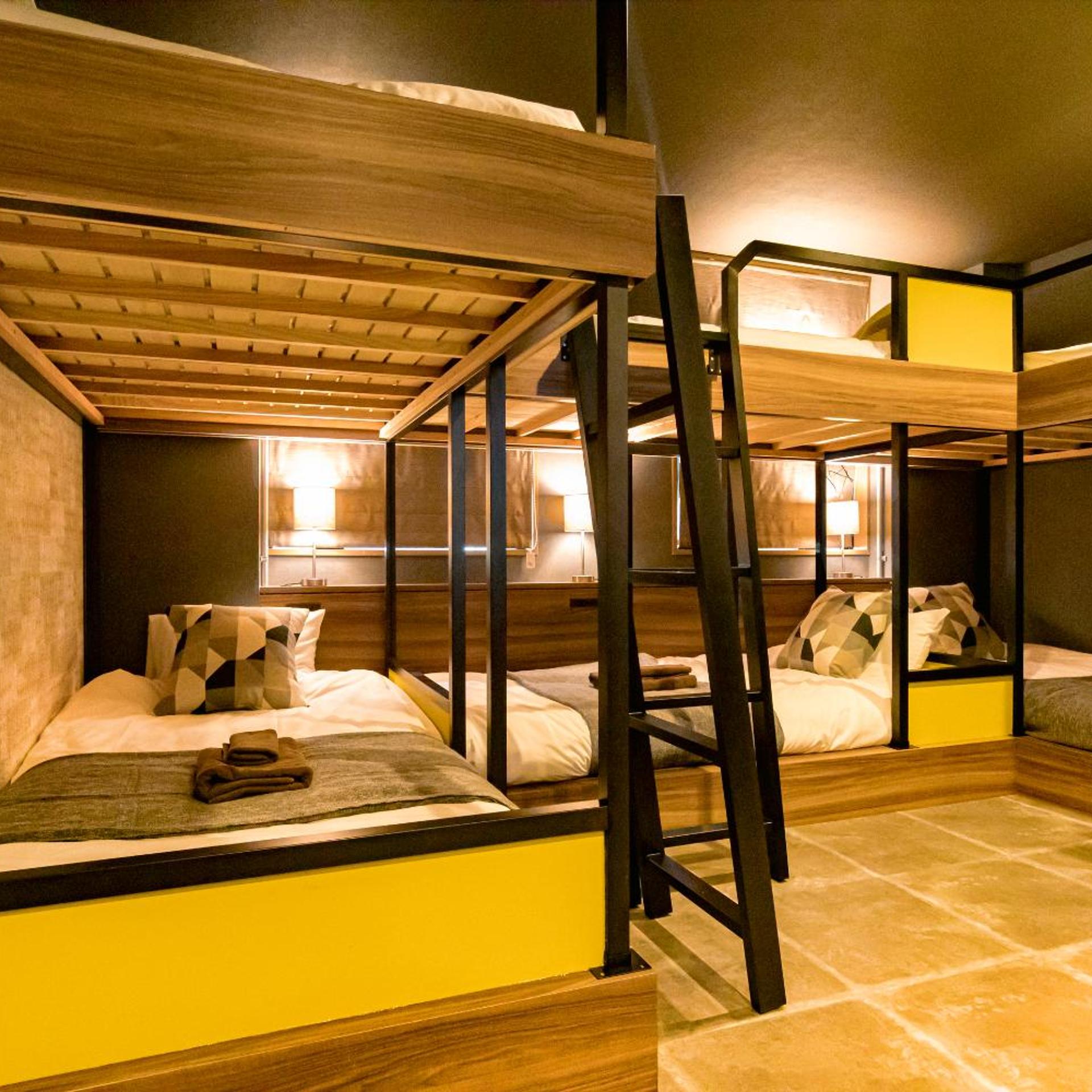 غرفة عائلية بسرير مزدوج