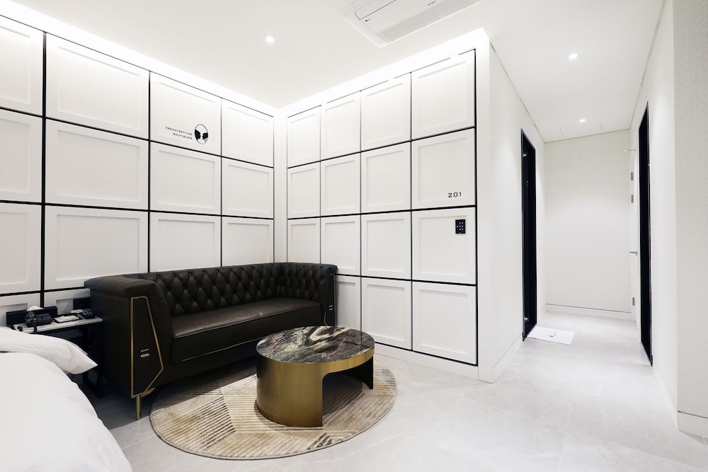 Mari Hotel 29/50