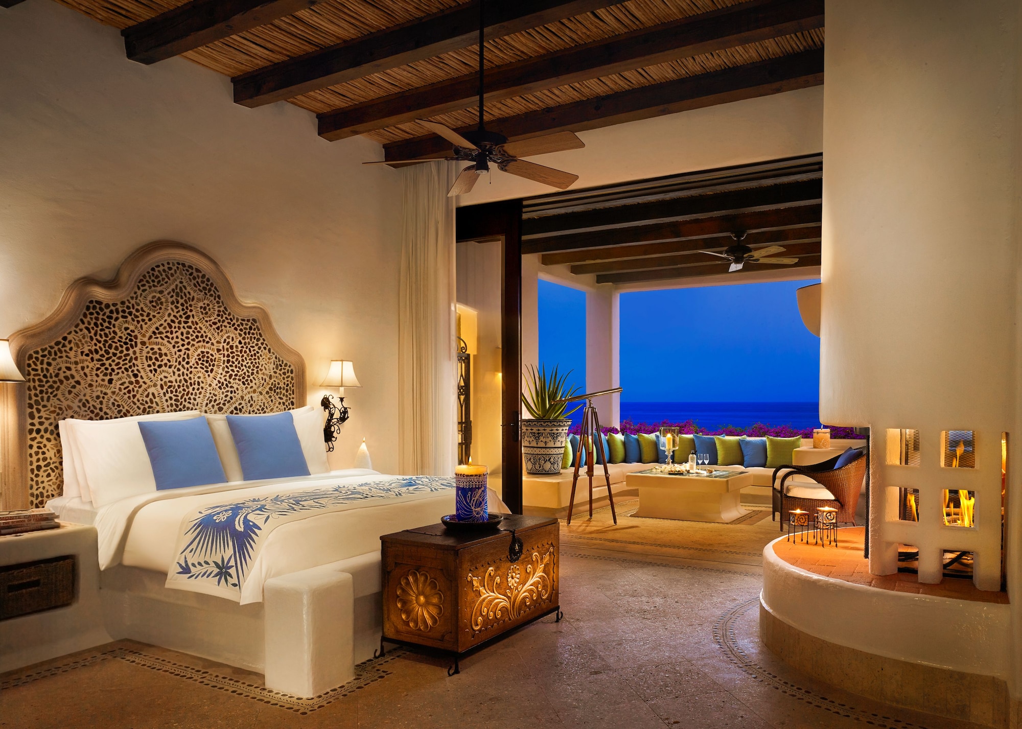 JUNIOR SUITE, 2 QUEEN BEDS, OCEAN FRONT