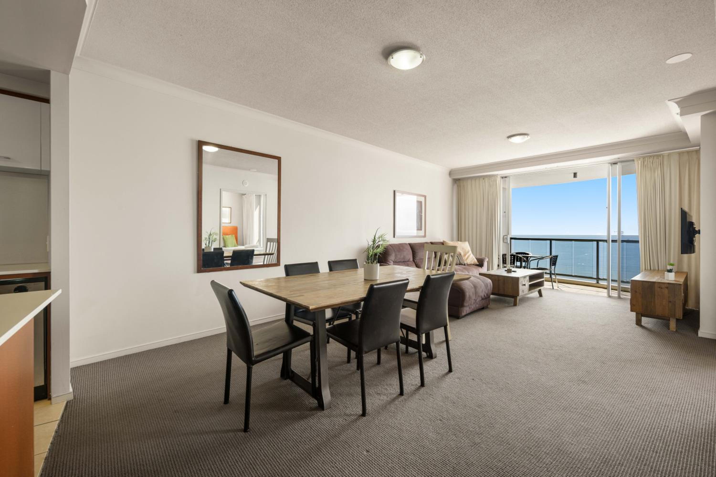 Surfers Paradise Private Apartments 38/59