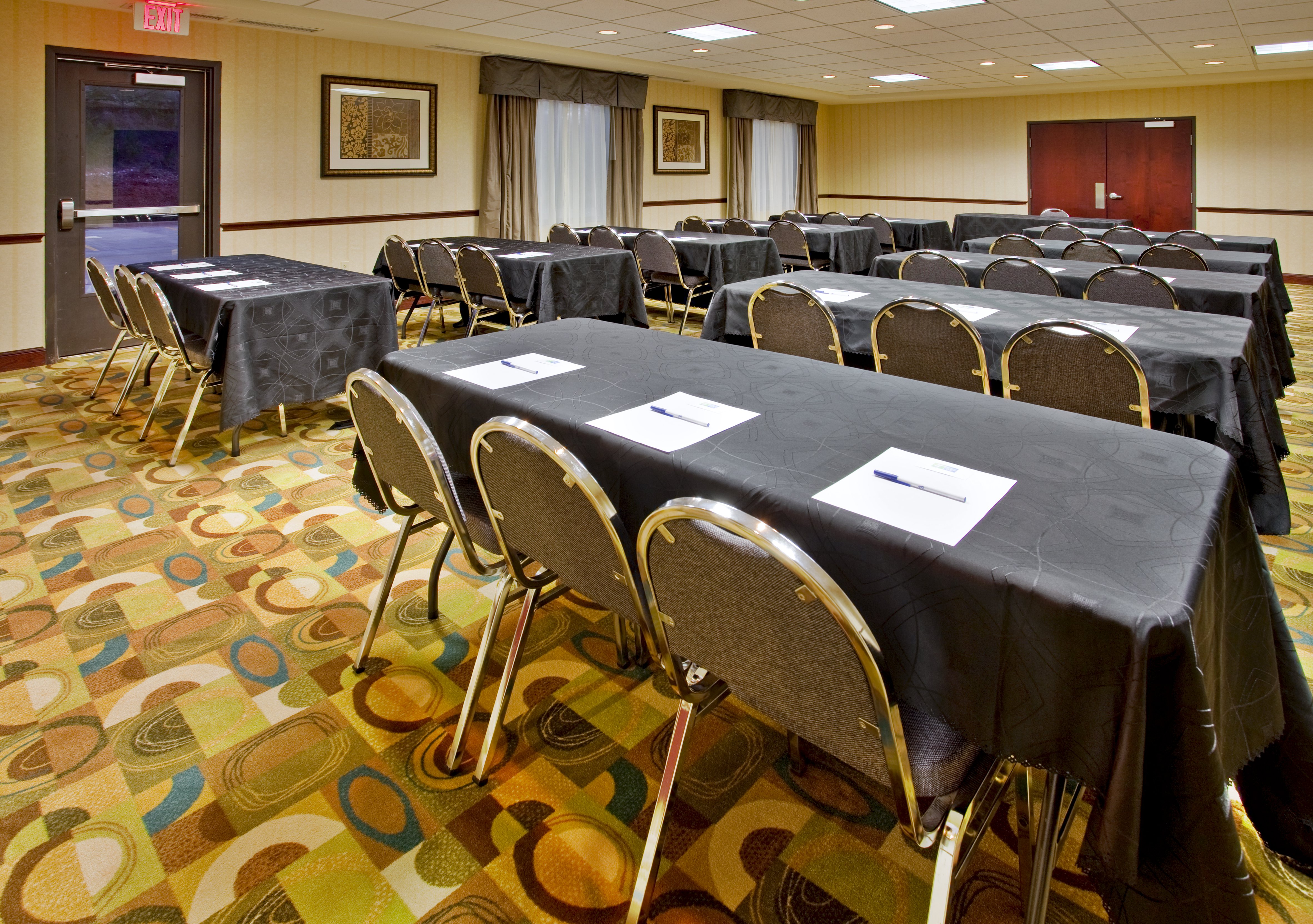 Holiday Inn Express Hotel & Suites Guthrie North Edmond 41/46