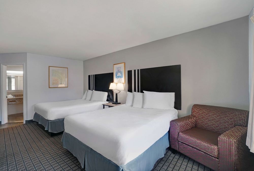 غرفة ديلوكس بسريرين كوين، Motel6 Washington, PA 3/8