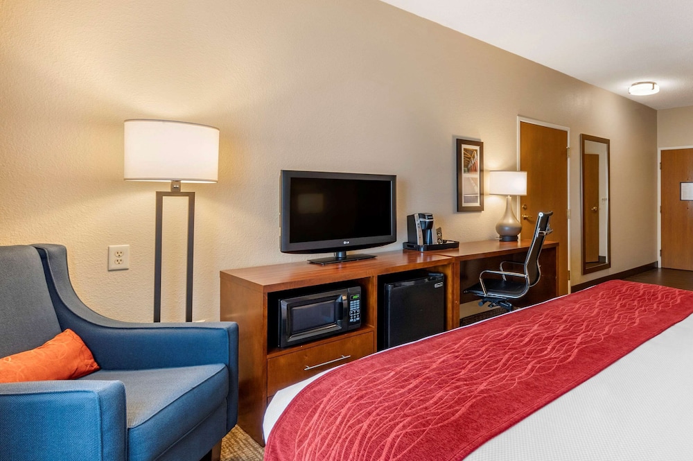 Comfort Inn La Porte, IN 7/26