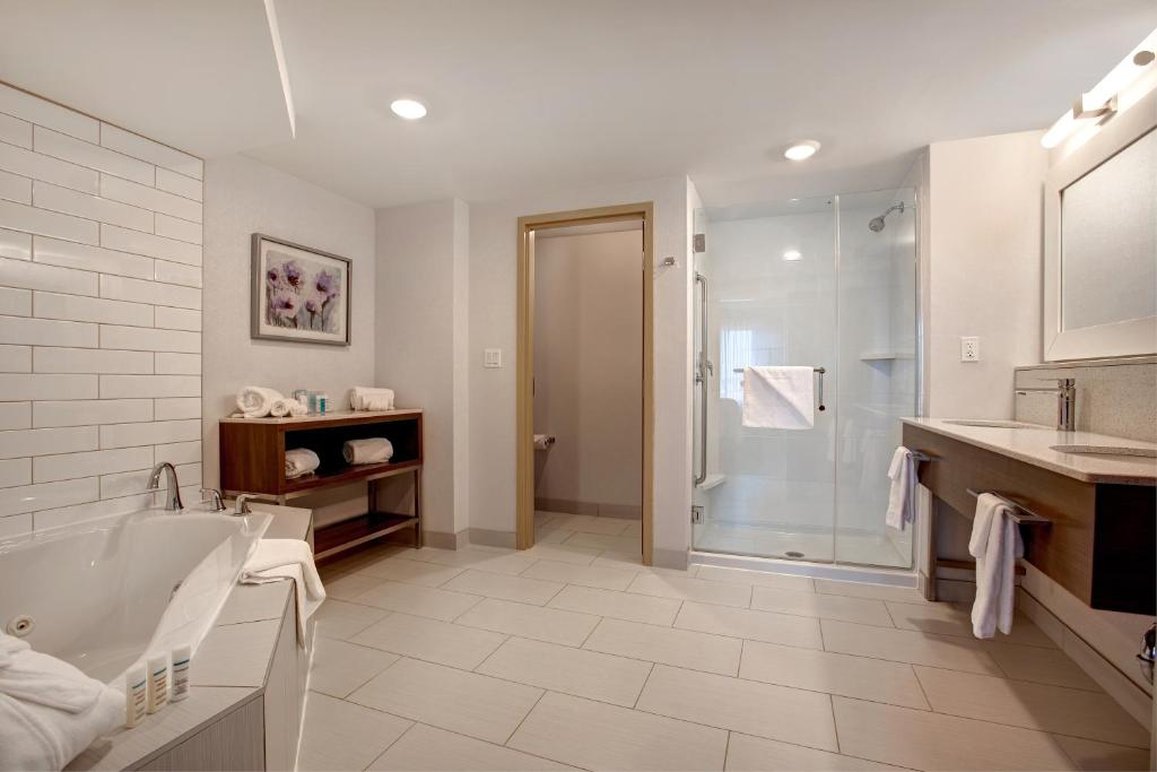 Ramada by Wyndham St. Paul AB 44/44
