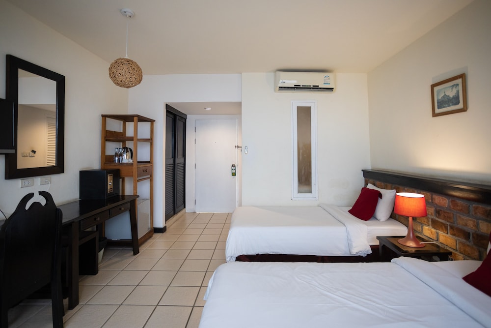 Motive Cottage Resort 23/65