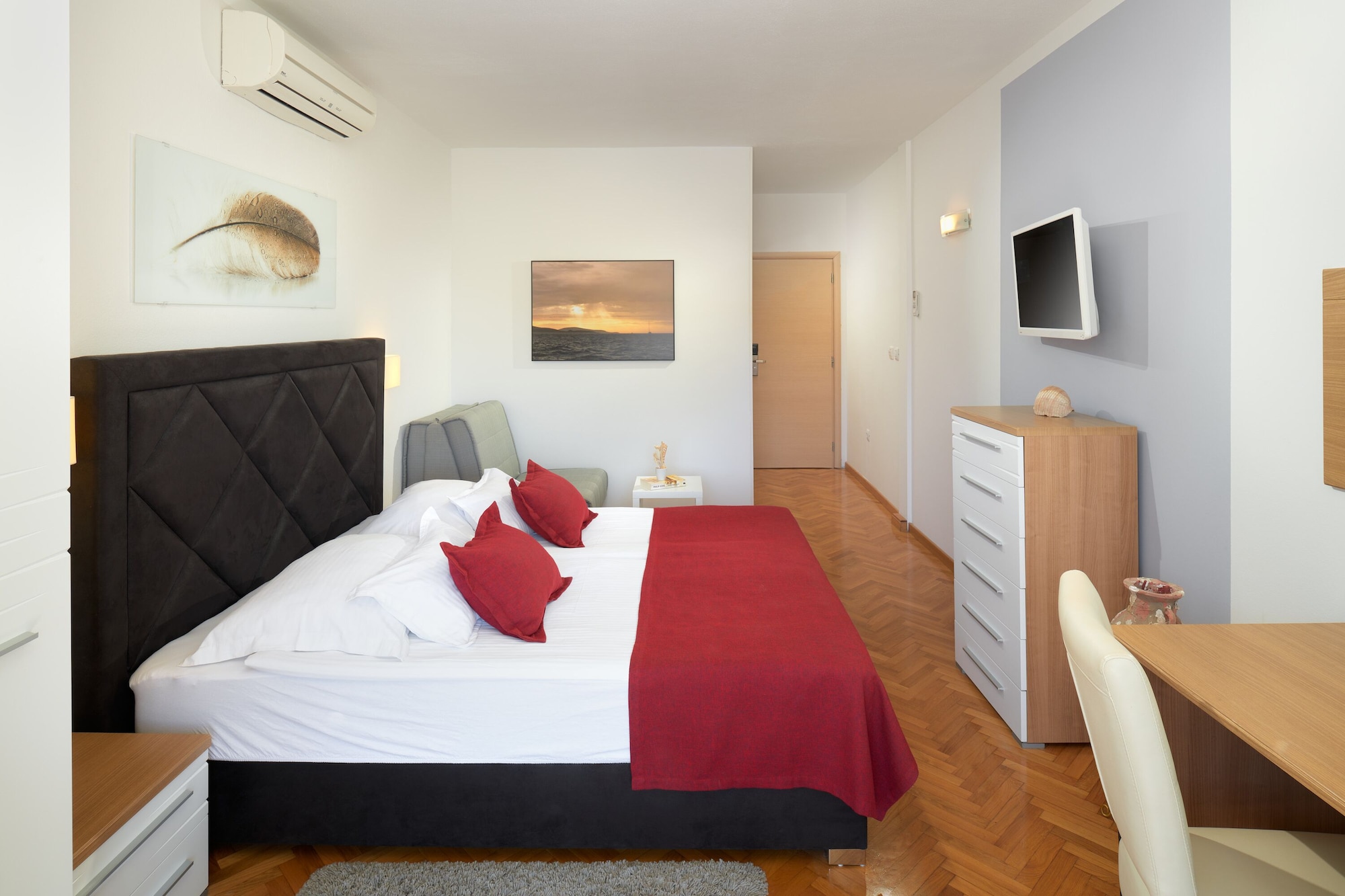 Room, Double Bed, Sea View, Balcony