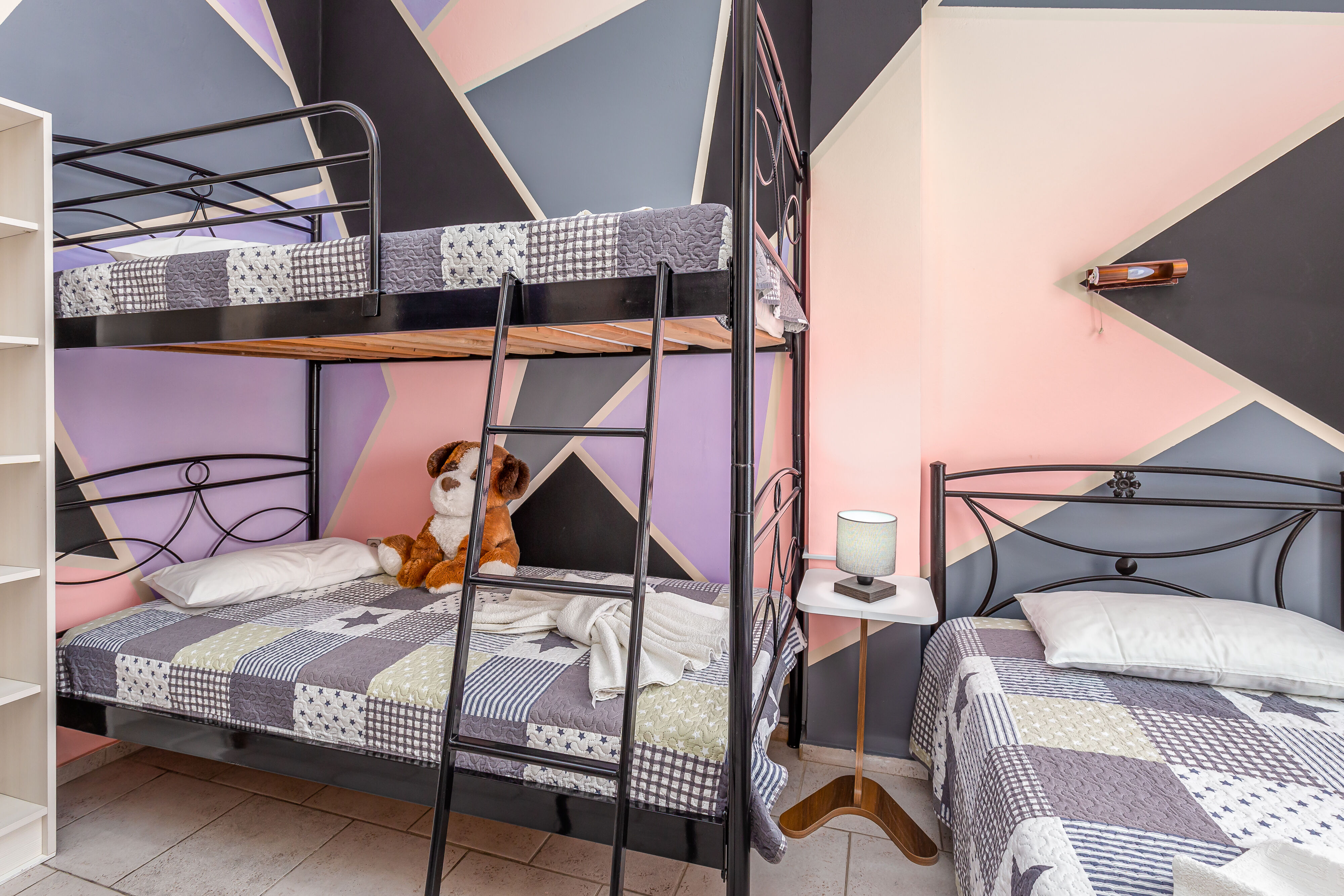 ROOM, QUADRUPLE, LAND VIEW