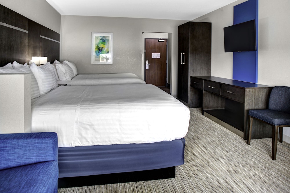 Holiday Inn Express Suites Coldwater 11/50