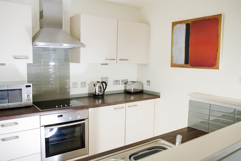 Princes Street Suites Hotel 47/56