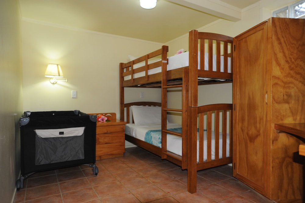 The Rarotongan Beach Resort & Lagoonarium 30/42