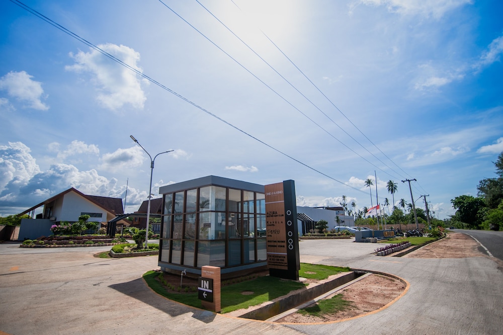One Of a Kind Resort Bintan 7/40