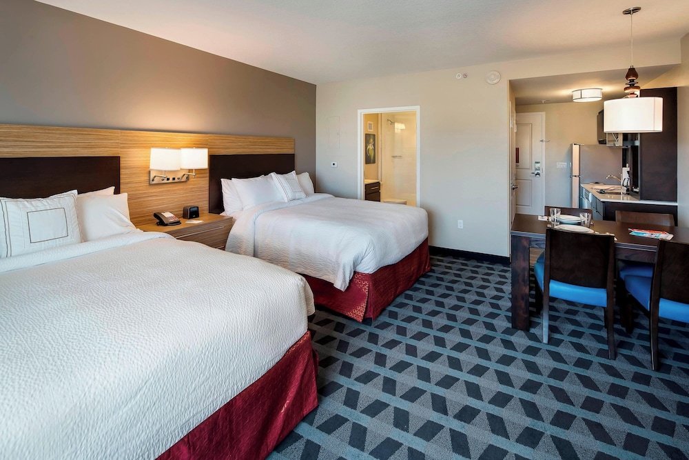 TOWNEPLACE SUITES BY MARRIOTT FORT MYERS ESTERO 17/50