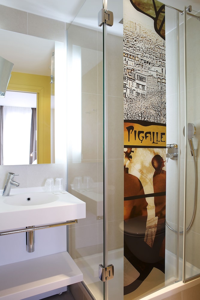 Mercure Paris Pigalle Sacre Coeur 33/67