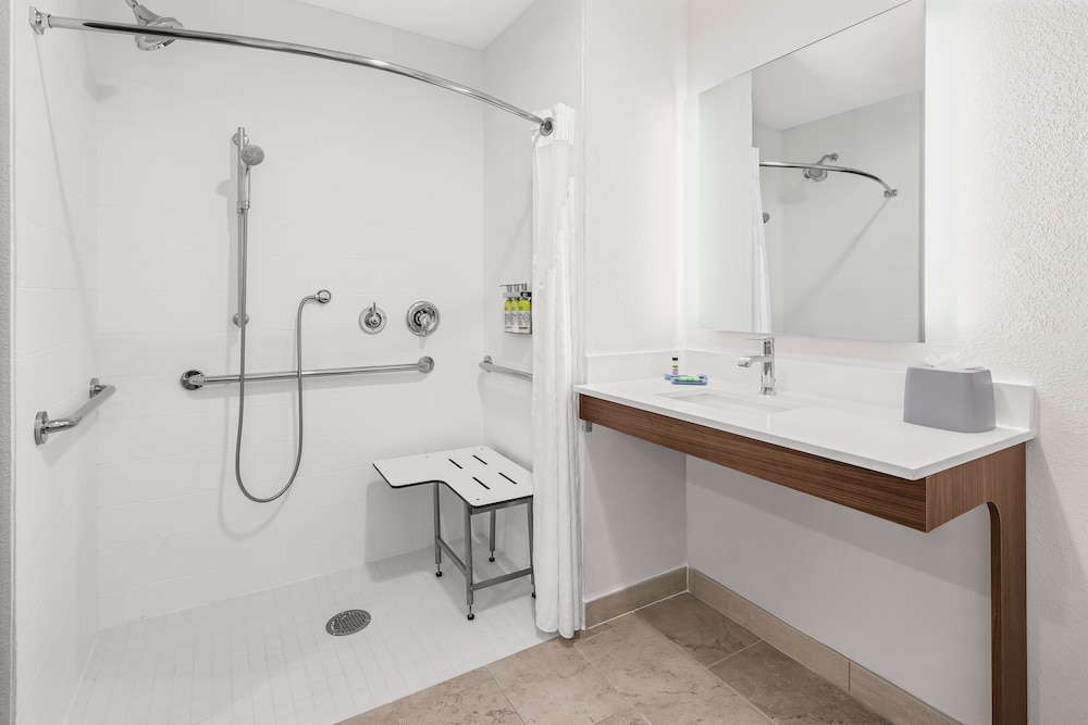 Holiday Inn Express Hotel And Suites Palm Bay 14/42