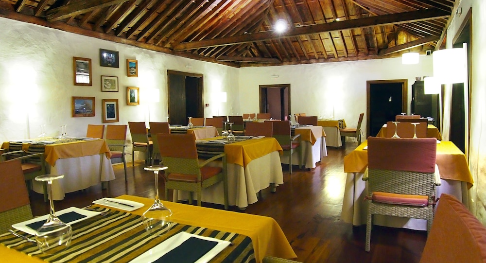 La Casona Del Patio 54/70