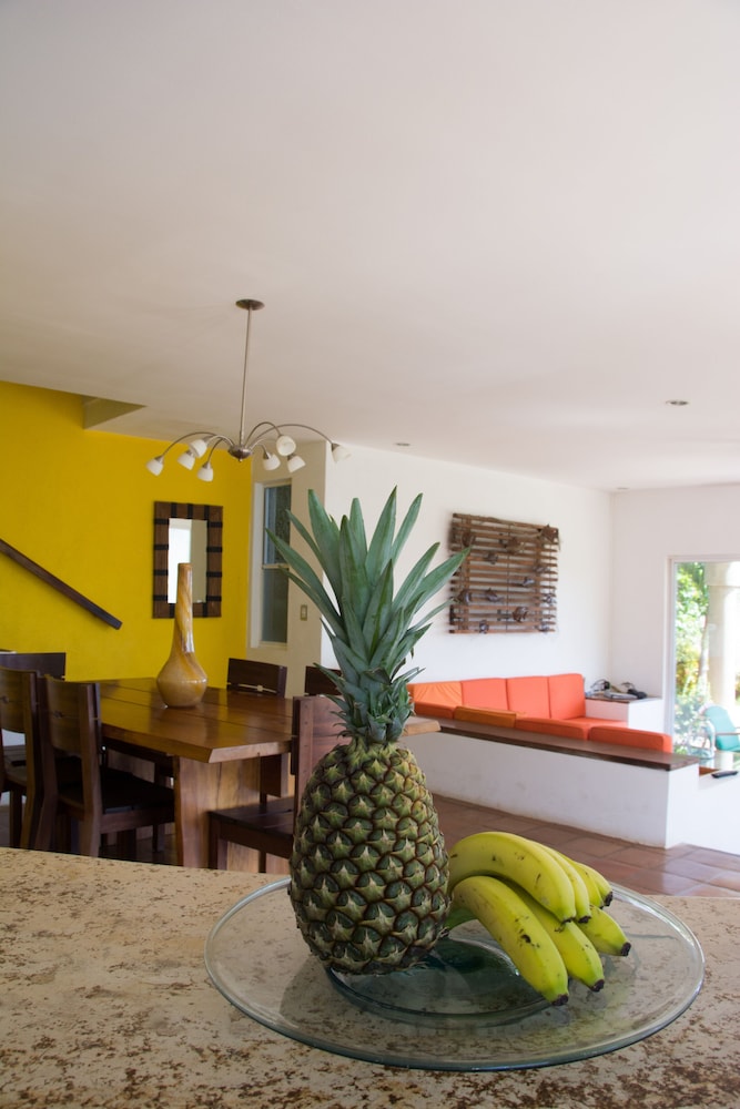 Bahia del Sol Villas & Condominiums 32/43