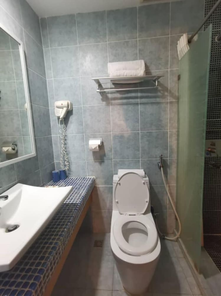 2 Inn 1 Boutique Hotel &amp; Spa 31/38