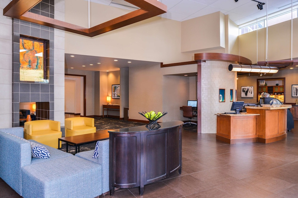 Lobby at Hyatt Place Chesapeake/Greenbrier, CHESAPEAKE - VA