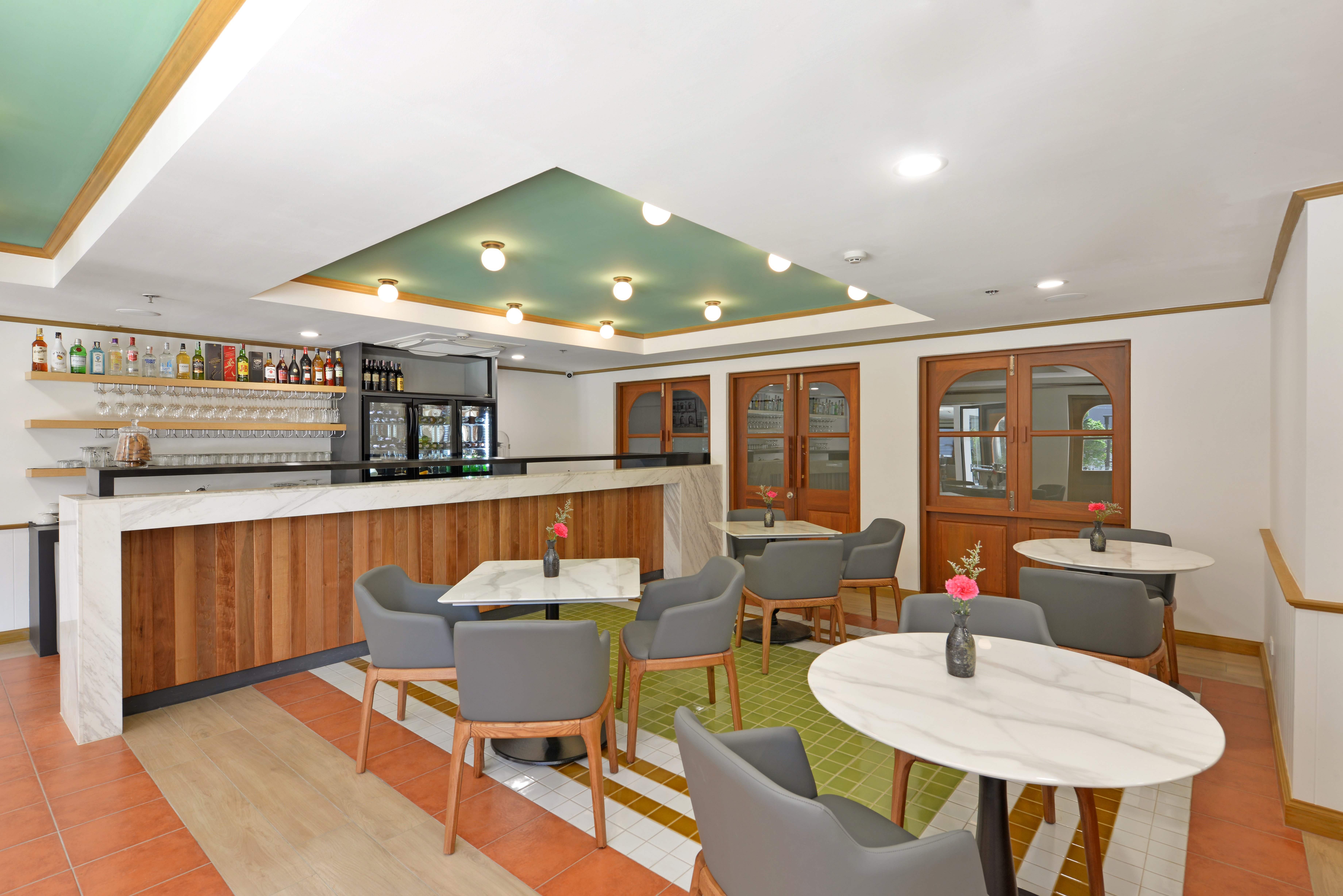 Oakwood Hotel and Residence Bangkok 37/57