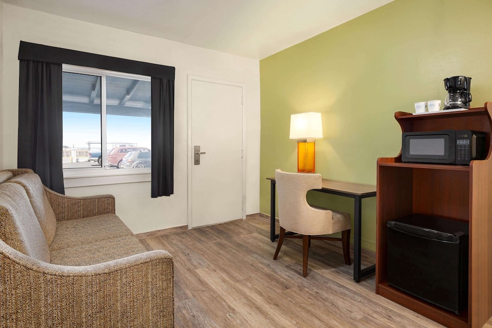 Baymont by Wyndham Fort Bragg 37/46