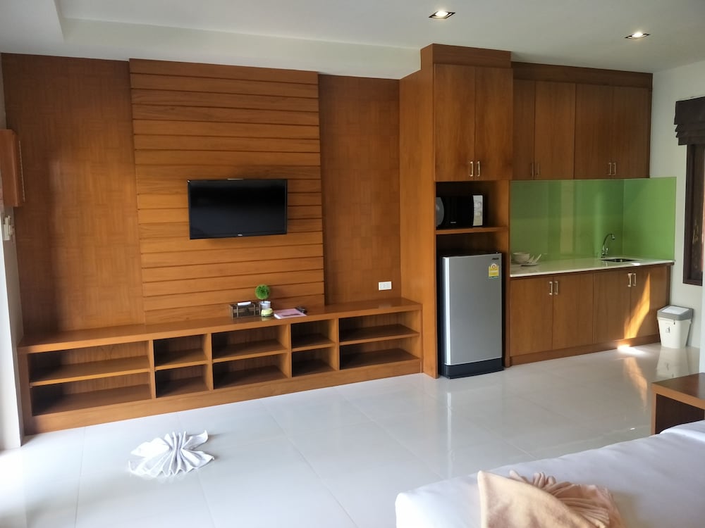 Lanta Intanin Resort 32/64