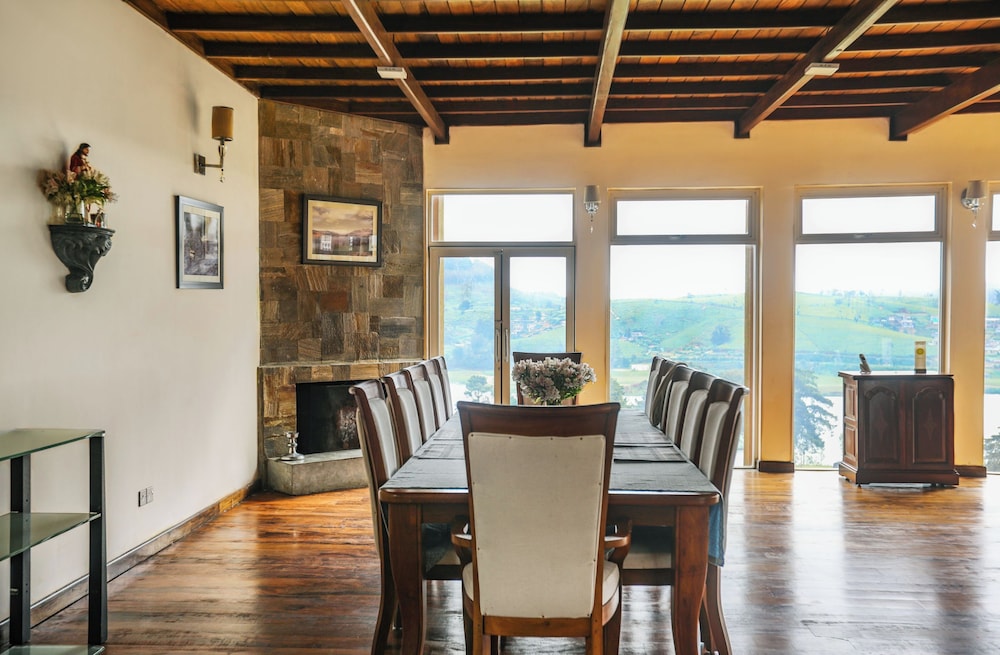 Yoho Villa Acacia 24/36