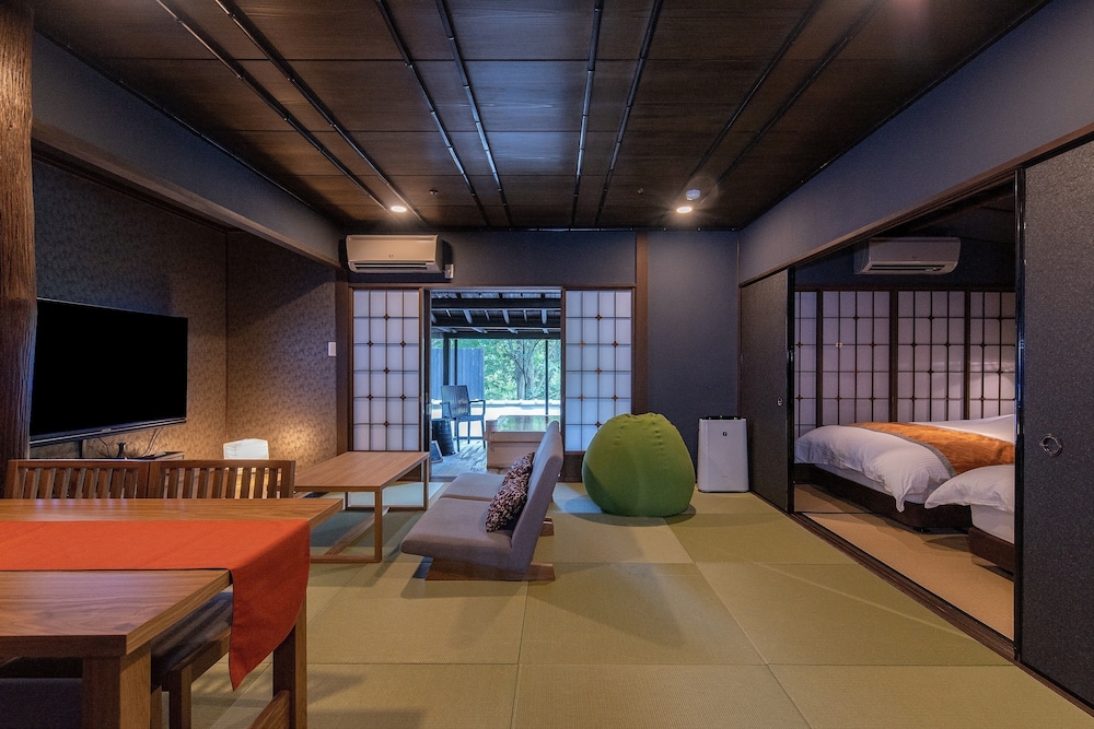 Izunagaoka Onsen Villa Garden Ishinoya 10/46