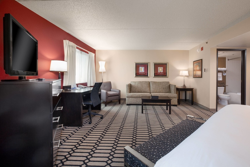 Delta Hotels By Marriott Fargo 12/53