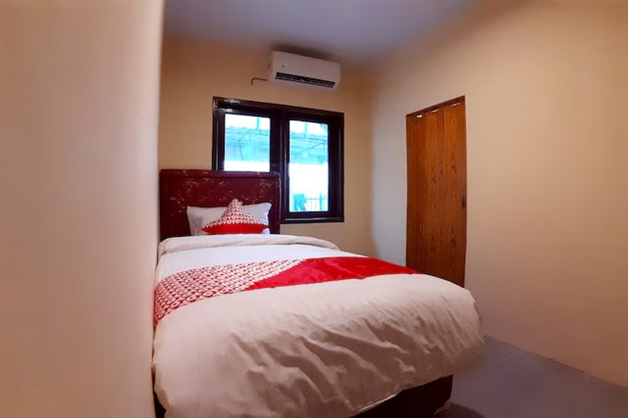 Room at Hotel O Angelyn Home Stay, MEDAN
