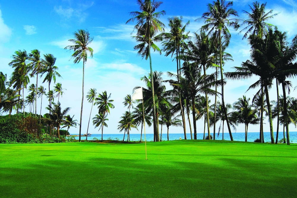 Cassia Bintan 68/71