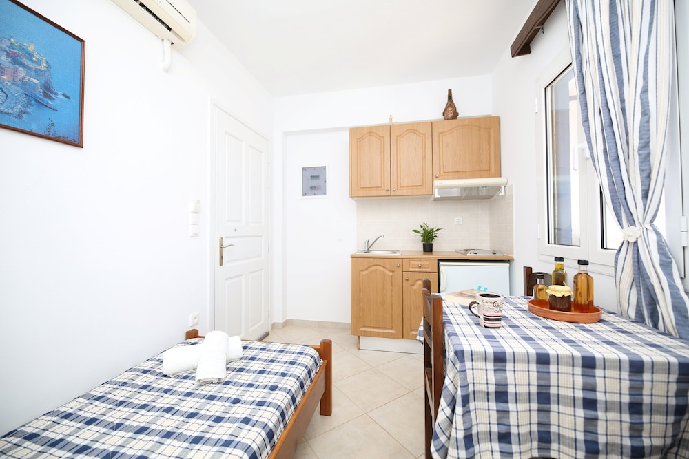 Joannas Apartments 15/37