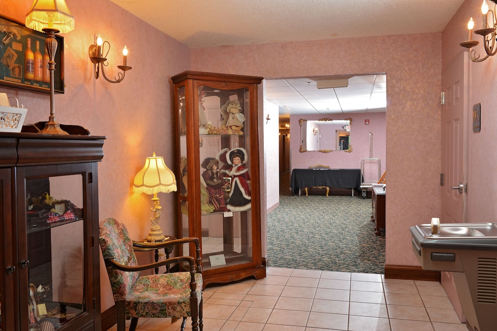 Our Guest Inn and Suites - Downtown 25/27
