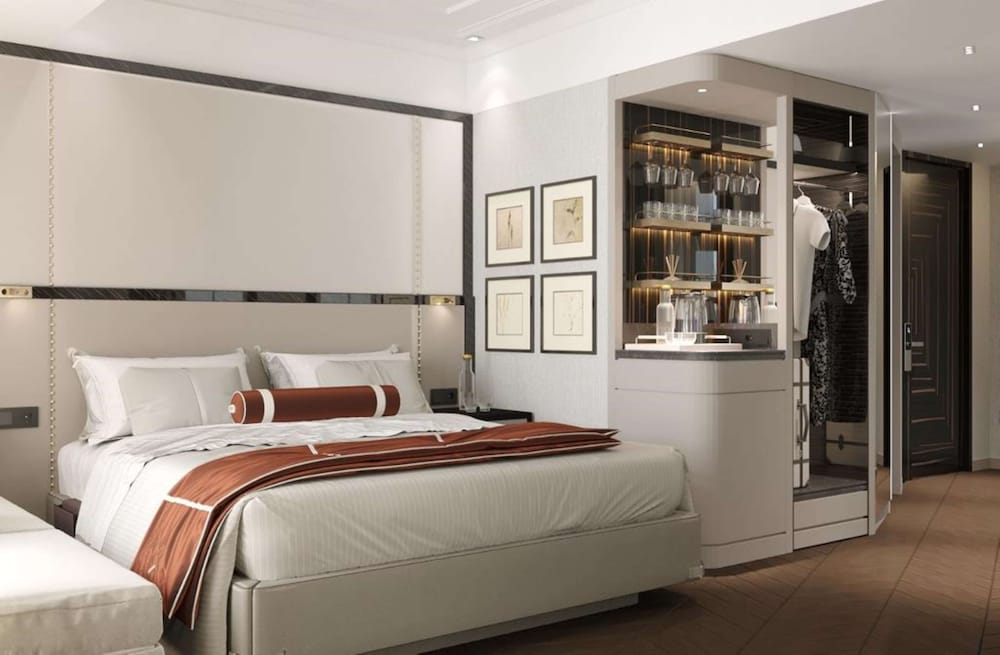 DELUXE, KING BED, BALCONY