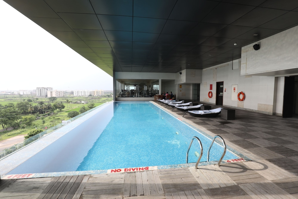 Hotel Sayaji Raipur 35/73