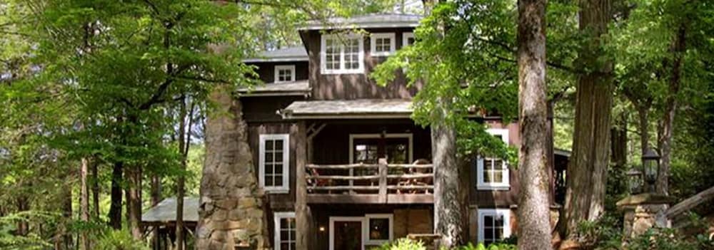 Lake Rabun Hotel Restaurant 3/50