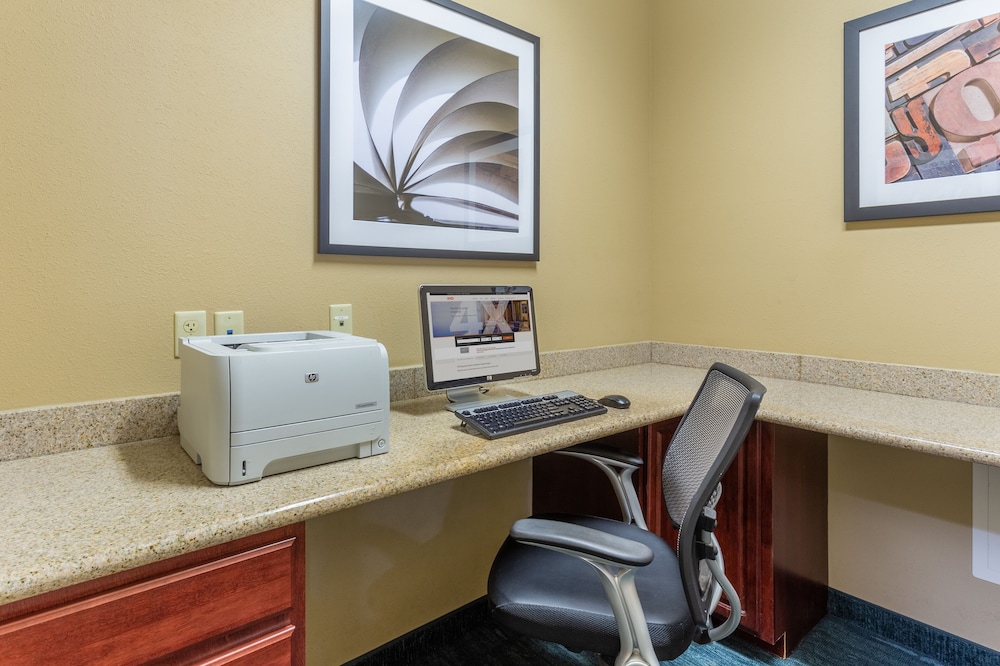 Candlewood Suites South Bend Airport, an IHG Hotel 38/48