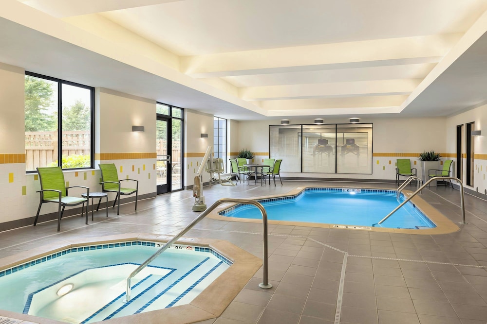 Fairfield Inn Suites By Marriott St Paul Northeast 11/30