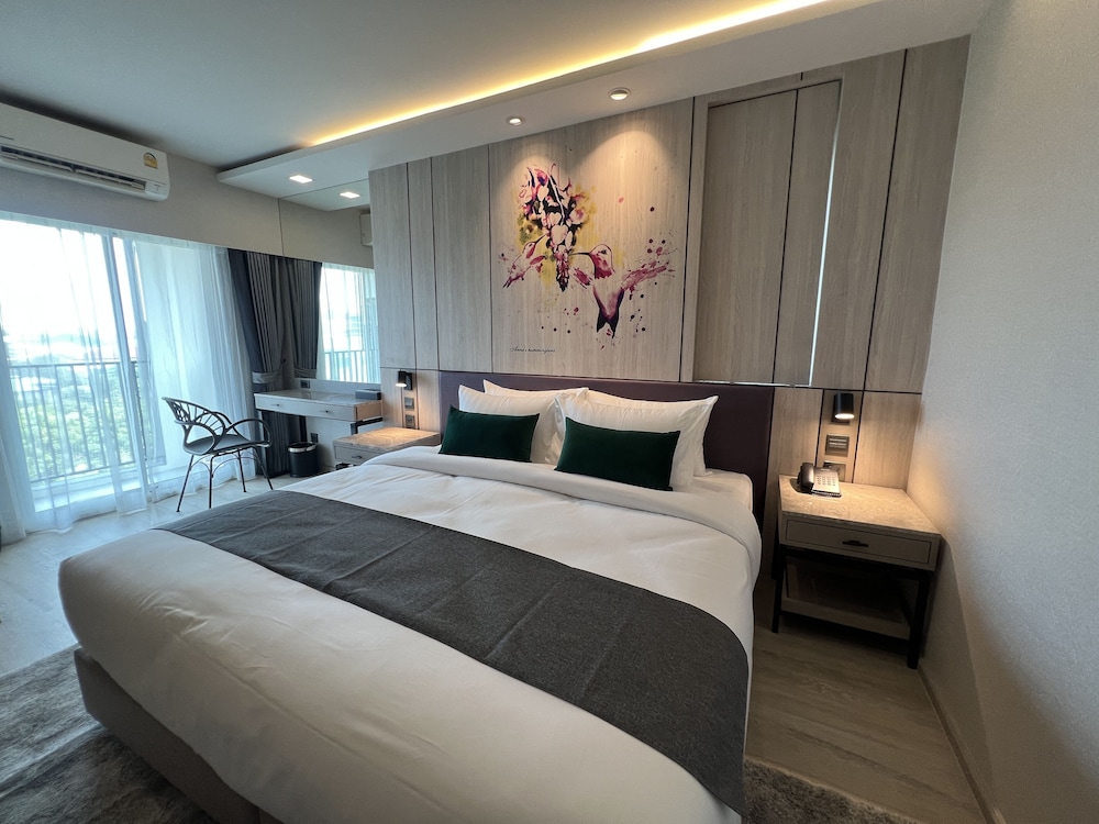 غرفة عائلية بسرير كينج وسريرين منفصلين بغرفتي نوم، ARNI Skye Hotel 3/4