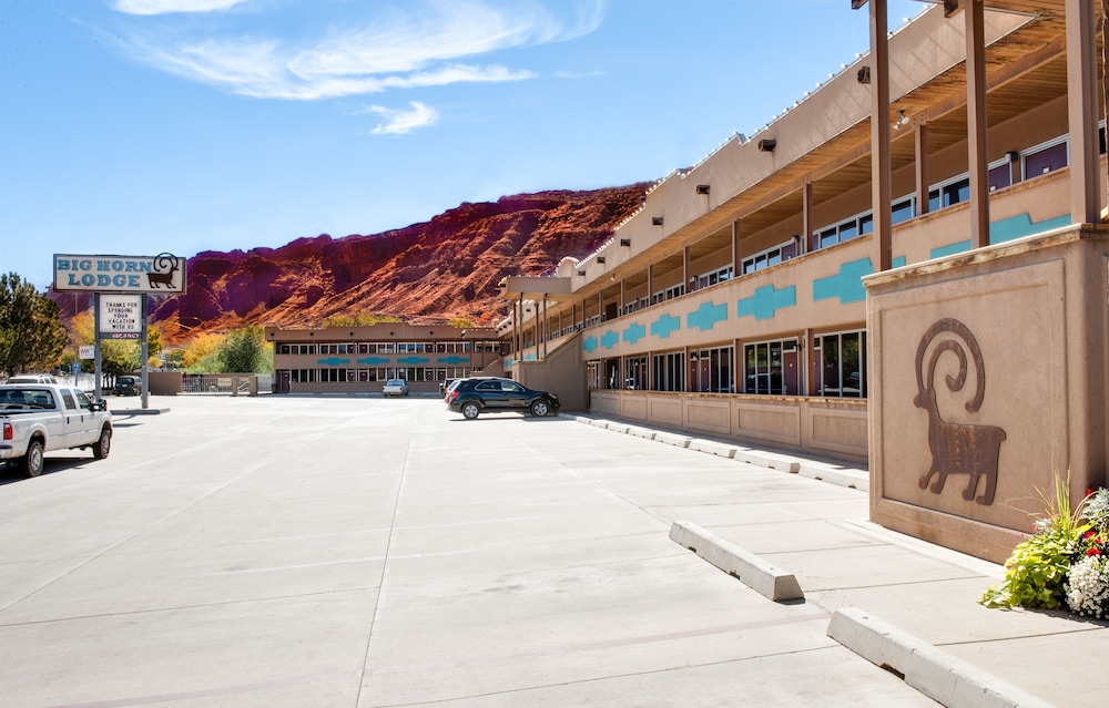 Big Horn Lodge 37/48