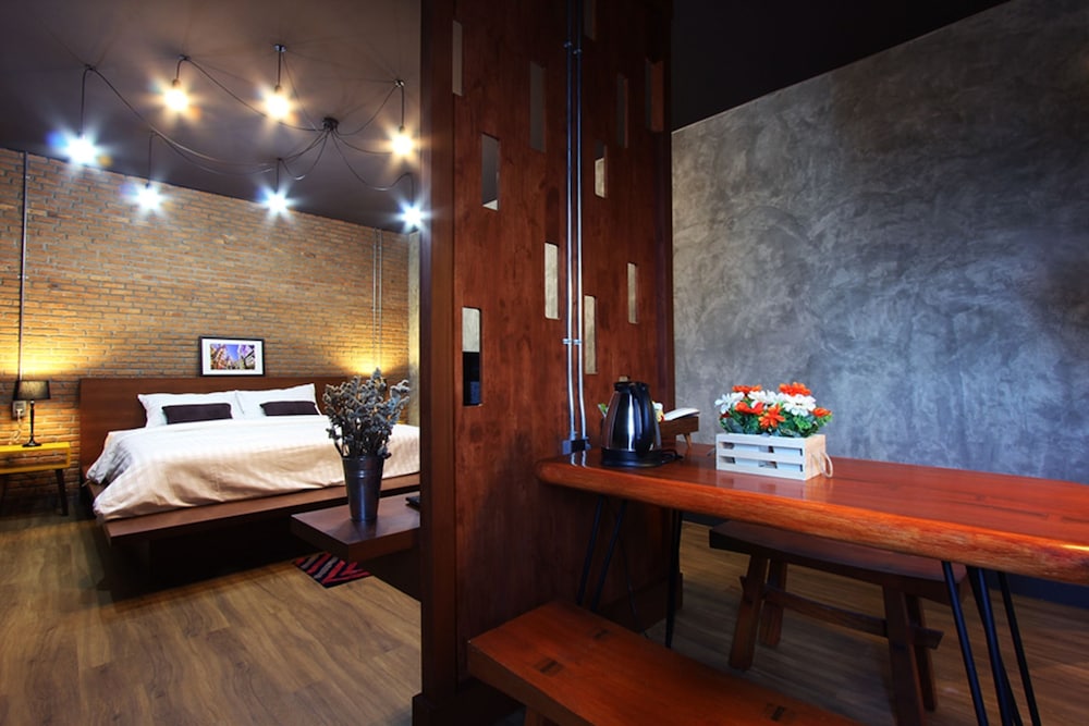 The Loft Room Nimman 33/78