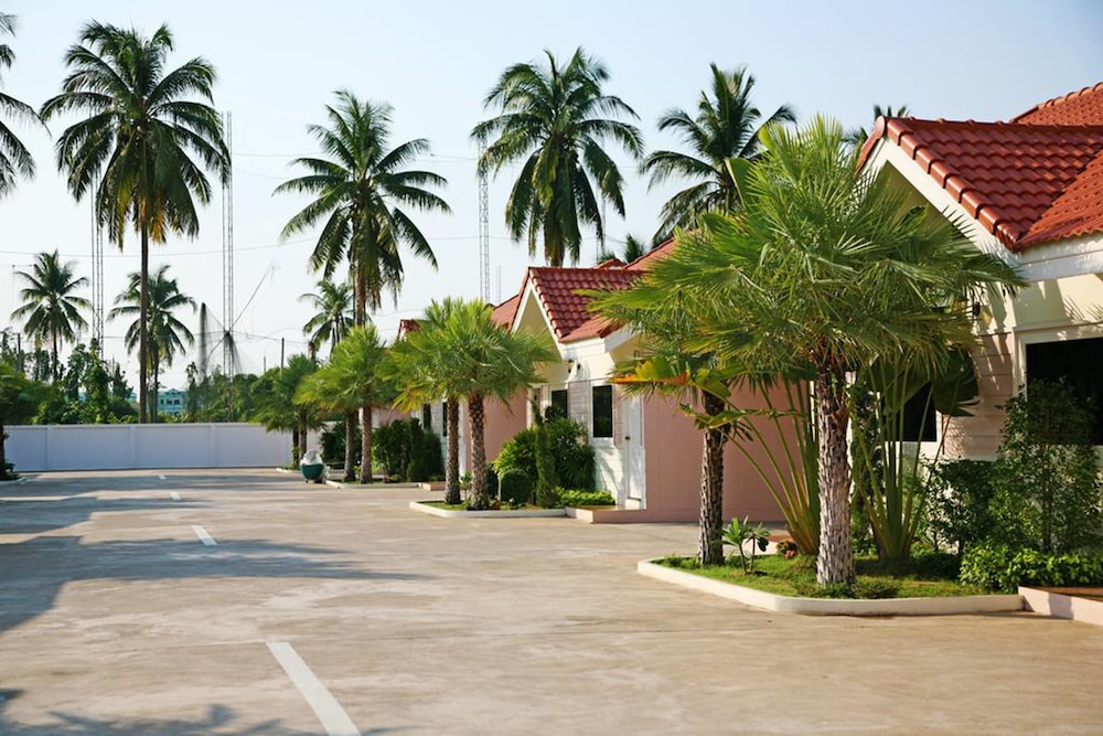 Soda Resort 32/33