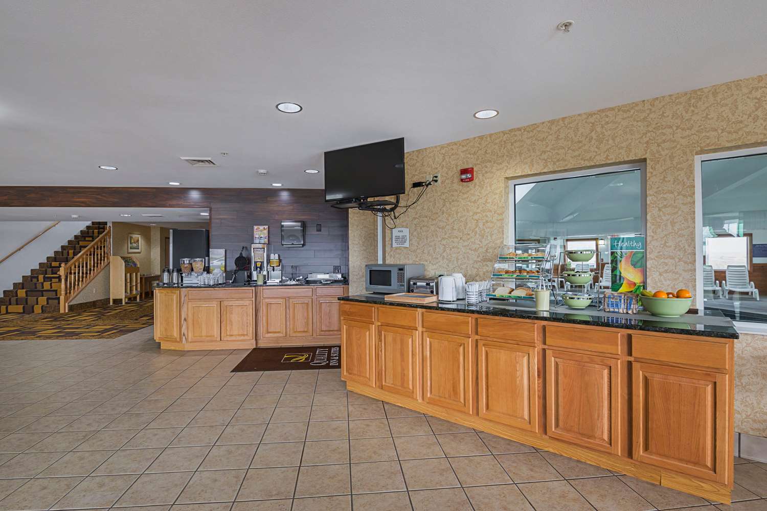 Quality Inn & Suites Belmont - Platteville 12/44