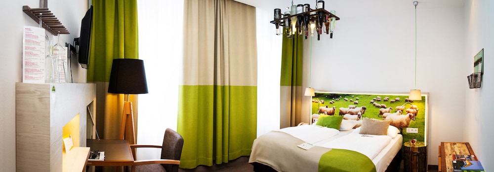 Boutiquehotel Stadthalle 27/75