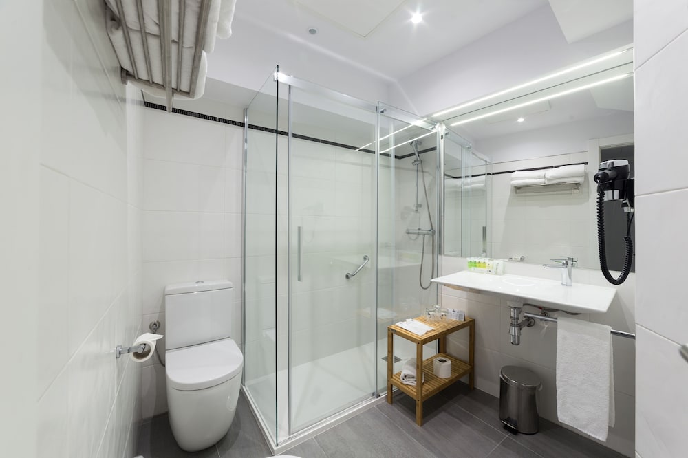 Hotel Avenida 6/62