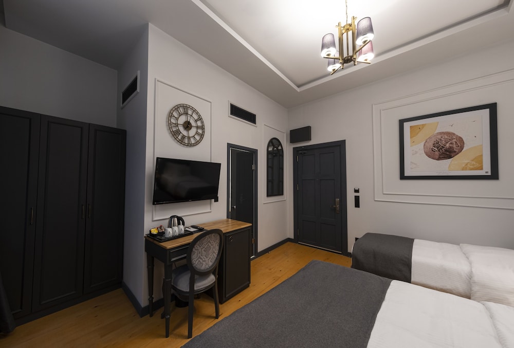 Ferman Port Hotel 37/50