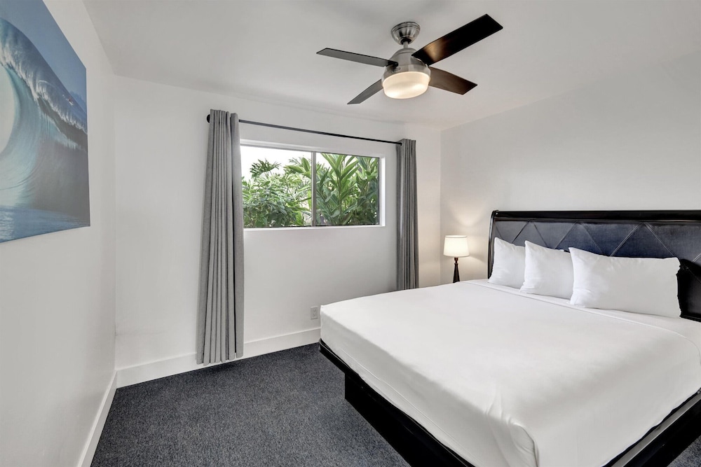 Oceanside Marina Suites 10/43
