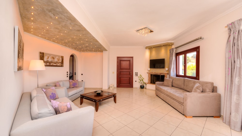 Akrotiri Apartments 16/50