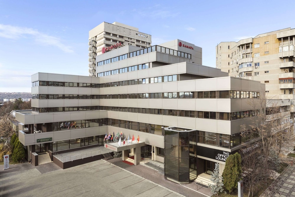 Ramada by Wyndham Iasi City Centre 1/43