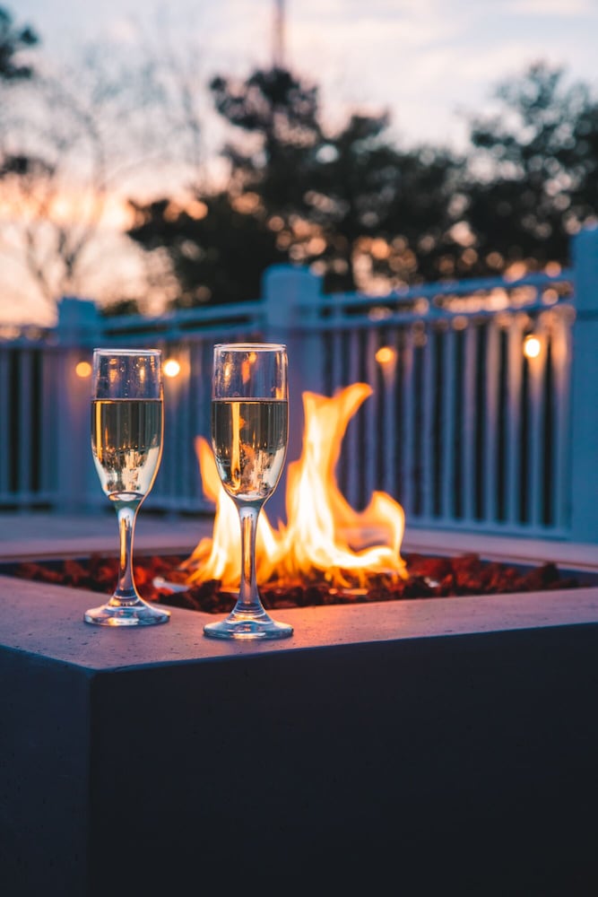 The Burrus House Inn Waterfront Suites 19/50