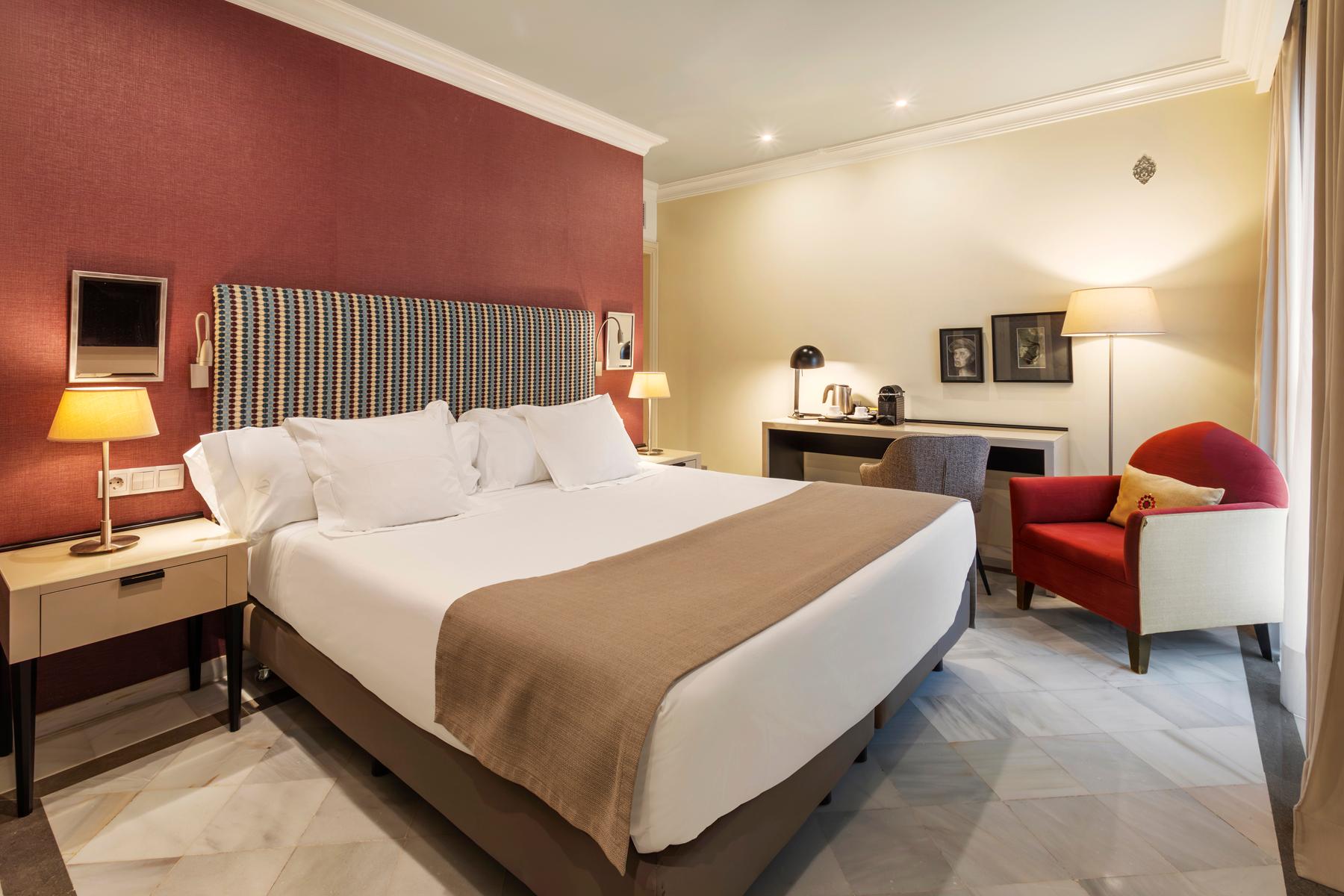 Junior Suite, 1 Double and 1 Single Bed